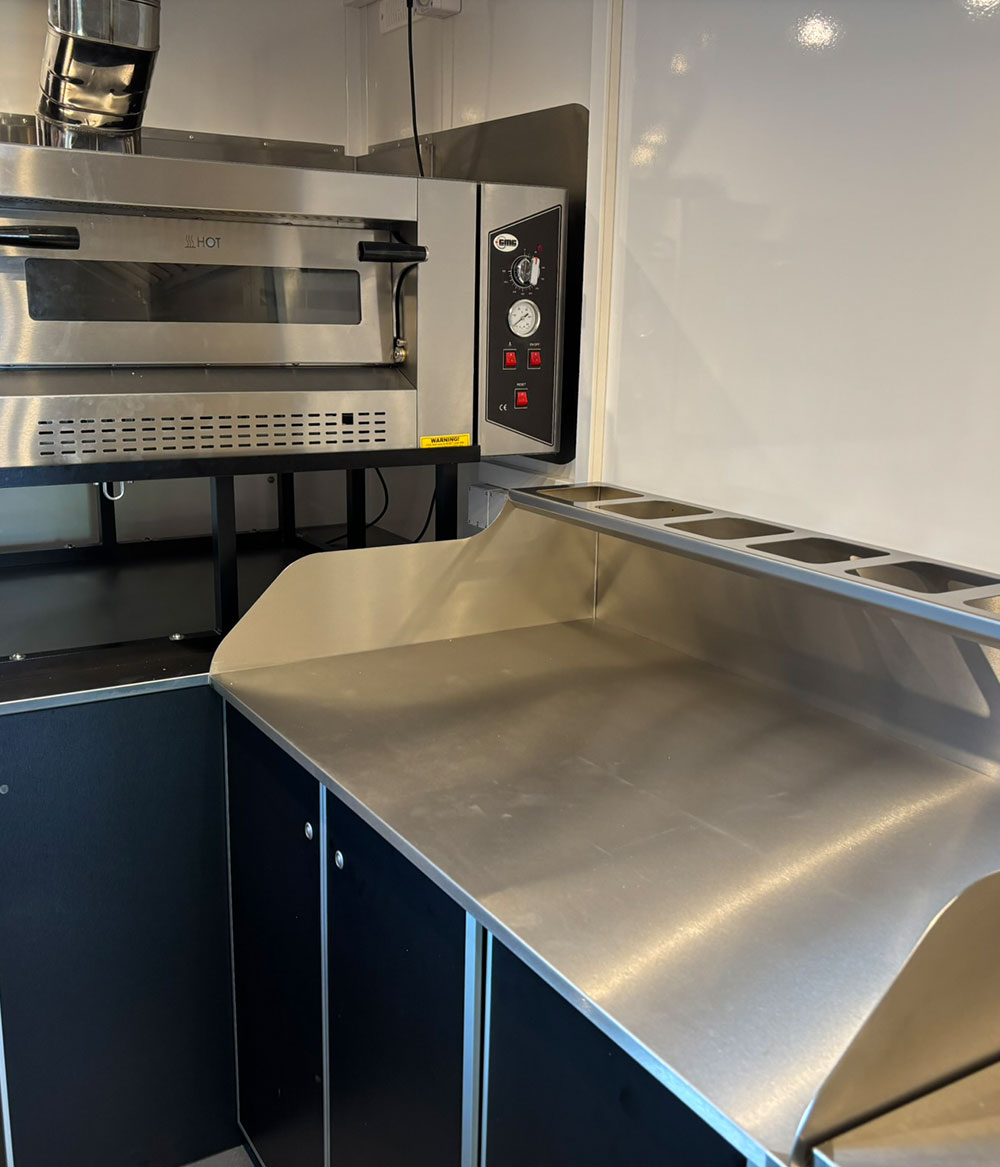 Pizza-Pasta-Foodtruck-10